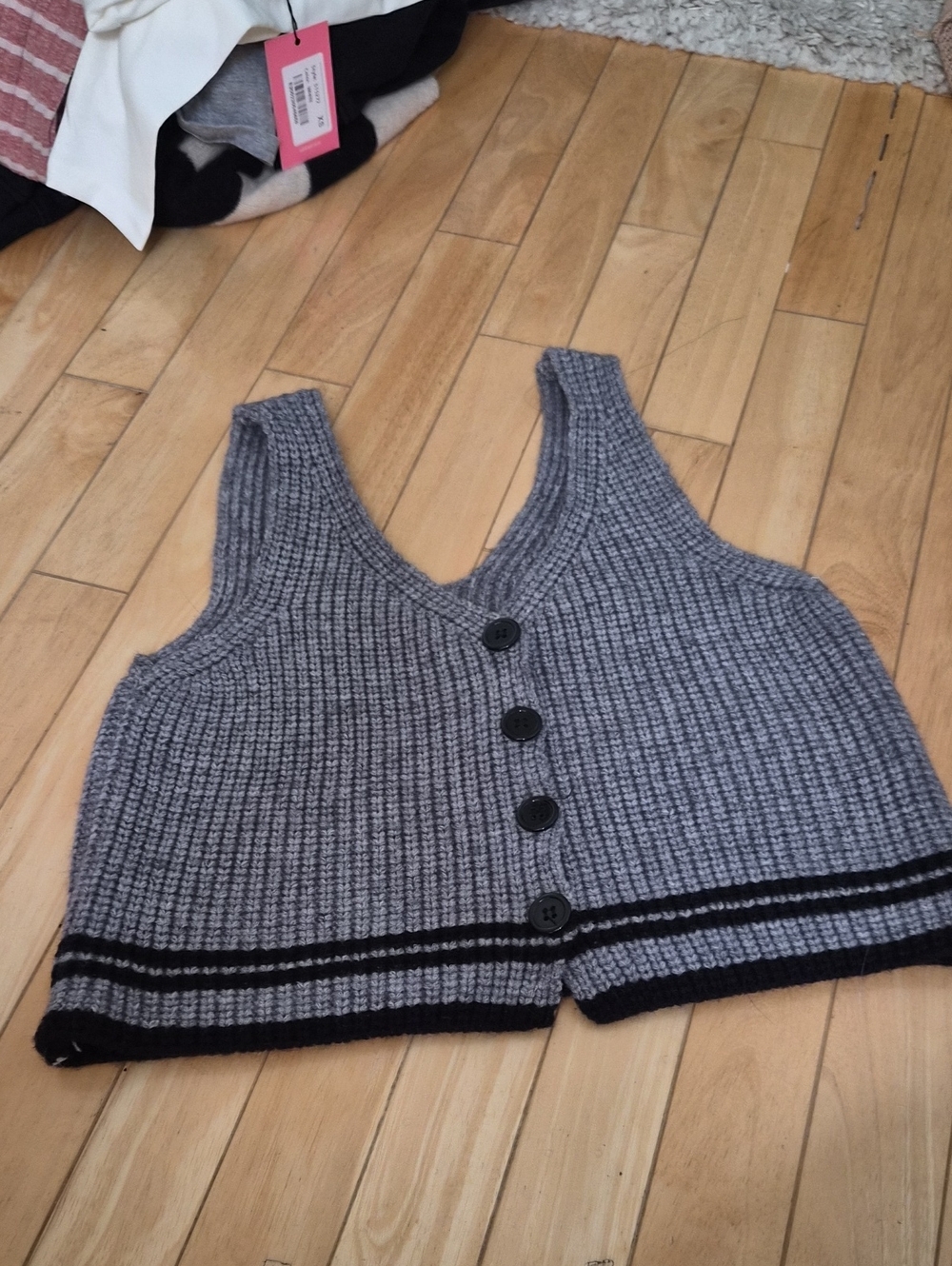 Gray Ribbed Button-Front Crop Tank with Black Trim